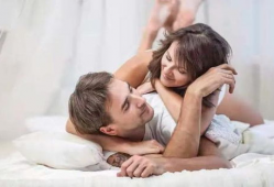 男人女人性生活视频,视频解析中的私密瞬间